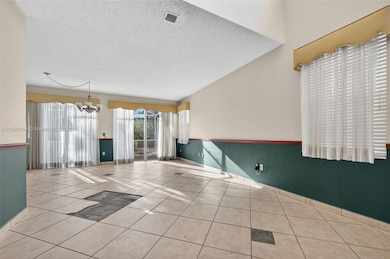 1392 NW 159th Ln unit 30, Pembroke Pines, FL 33028 - photo 5