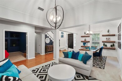 Great flow for entertaining.