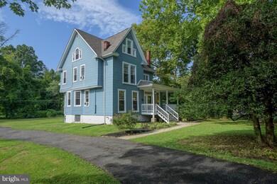 6104 Frederick Ave, Catonsville, MD 21228 - photo 2