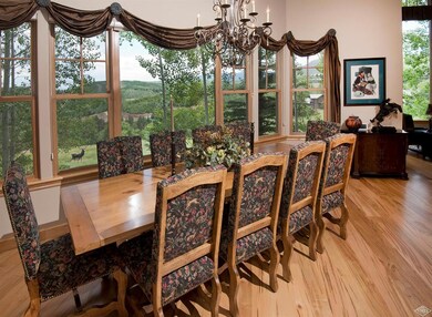 Host your family and friends for holiday