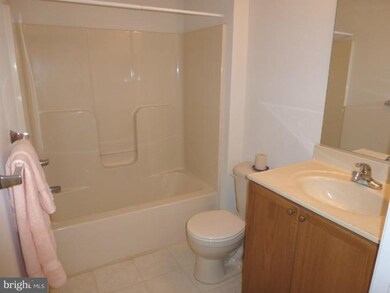 2511 Shelley Cir unit 2D, Frederick, MD 21702 - photo 7