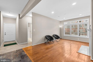 9404 Groffs Mill Dr unit 9404, Owings Mills, MD 21117 - photo 7