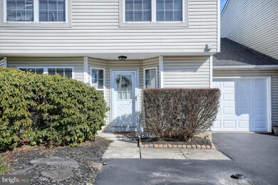 130 Megan Cir, Chalfont, PA 18914 - photo 4