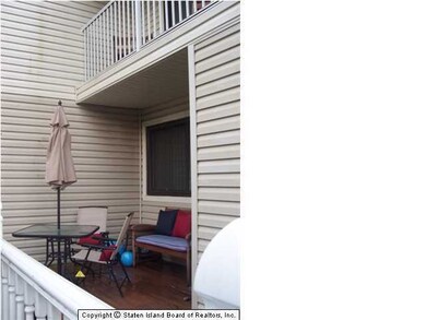 449 Willow Rd E unit 2, Staten Island, NY 10314 - photo 3