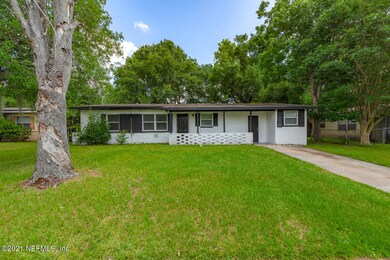 7541 Canaveral Rd, Jacksonville, FL 32210 - photo 2