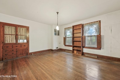 1305 Big Springs Rd, Maryville, TN 37801 - photo 7