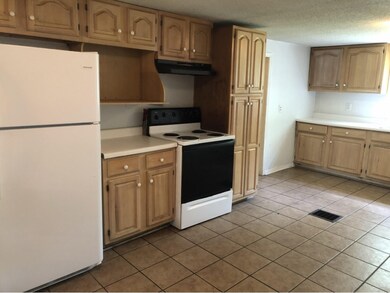 901 Grover St, Johnson City, TN 37601 - photo 4