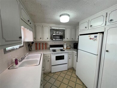 2331 Belleair Rd unit 414, Clearwater, FL 33764 - photo 2
