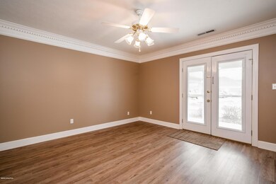 8305 Juanita Goins Ct, Louisville, KY 40228 - photo 4