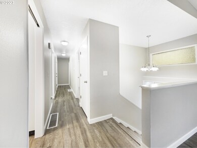 17585 Springhill Place, Gladstone, OR 97027 - photo 7