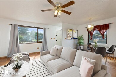 03-Living Room 20210722-DW-3453_Final