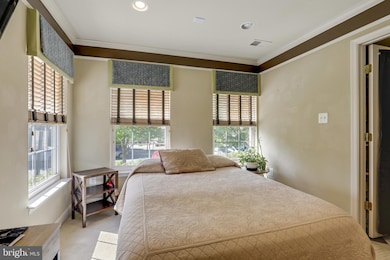 11833 Regents Park Dr, Germantown, MD 20876 - photo 5