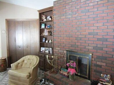 125 Sweetfern Dr, West Springfield, MA 01089 - photo 6