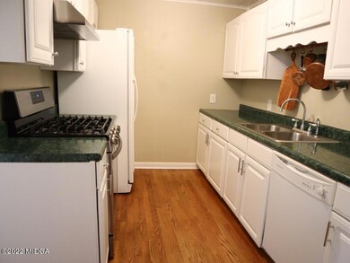 7 Kitchen