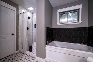 817 NE A St, Bentonville, AR 72712 - photo 5