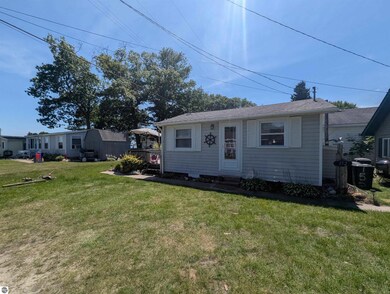152 N Huron Rd, Au Gres, MI 48703 - photo 5