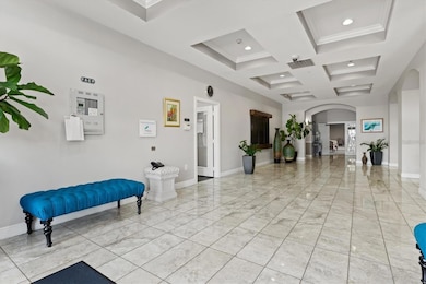 Full-time Manager in house