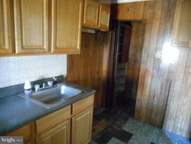 4003 Balfern Ave, Baltimore, MD 21213 - photo 7