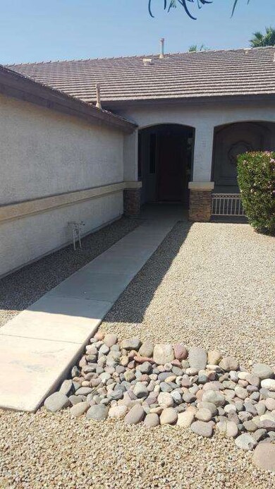 2558 Front Entry