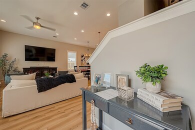 909 W 35th St unit A, Houston, TX 77018 - photo 6