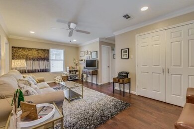 824 Yale St unit B, Houston, TX 77007 - photo 7