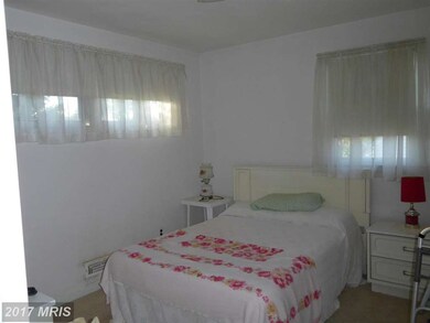 12907 Bluhill Rd, Silver Spring, MD 20906 - photo 7