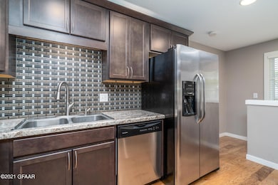 1423 S 18th St, Grand Forks, ND 58201 - photo 6