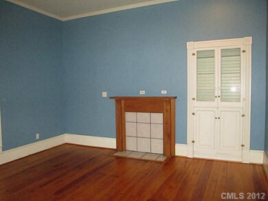 105 N Oakwood Dr, Statesville, NC 28677 - photo 4