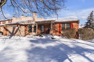 7156 Sturnbridge, West Bloomfield, MI 48322 - photo 3