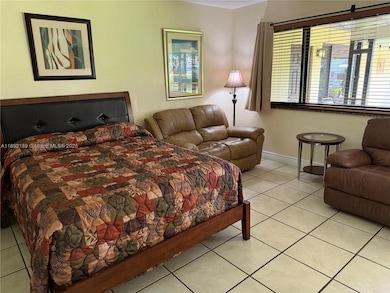 811 NE 10th St unit 4, Hallandale Beach, FL 33009 - photo 7