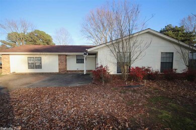 308 Fairway Dr, Conway, AR 72034 - photo 3