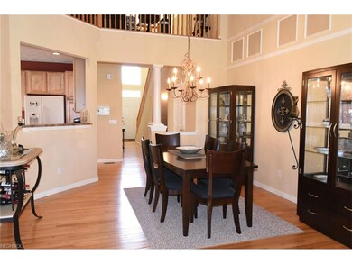 to the lovely dining room! Separating the kitchen 
