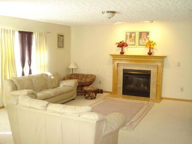 HUGE FAMILY ROOM COZY FIREPLACE