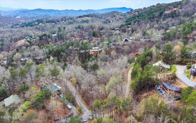 6-Red-Bone-Way-Sevierville-TN-6