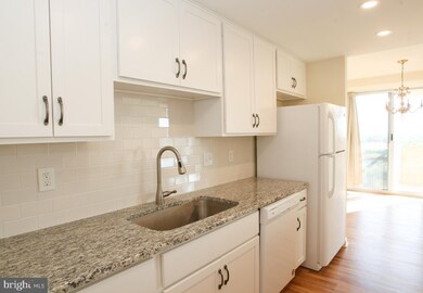 The Devon Condo unit 1411, Wilmington, DE 19806 - photo 3