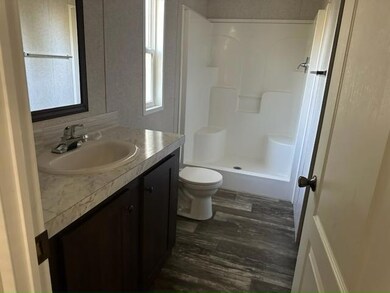 9353 Eden Dr unit 479, Tampa, FL 33610 - photo 6