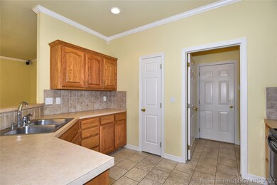 20964 E 38th St S, Broken Arrow, OK 74014 - photo 5