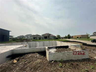 17262 S Tomahawk Dr, Olathe, KS 66062 - photo 5