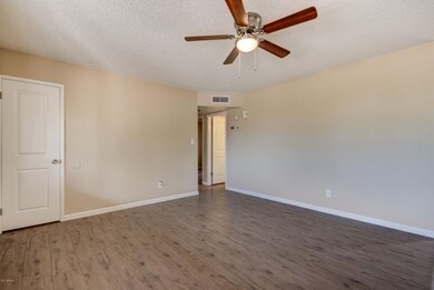 545 S 107th St-6