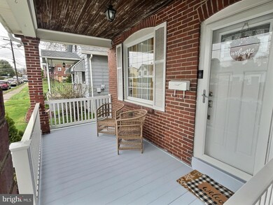 923 Fern Ave, Reading, PA 19607 - photo 2