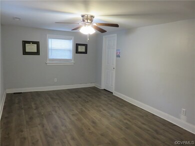 106 Jamestown Rd, Ashland, VA 23005 - photo 4