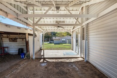 306 Poor Farm Rd, Caldwell, TX 77836 - photo 4