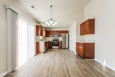 7115 Blue Stream Ct, Louisville, KY 40258 - photo 5