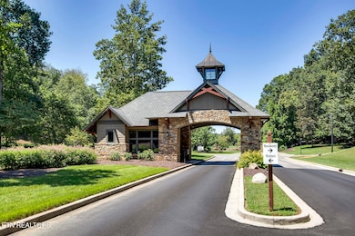 08_TN-Nat_Gatehouse