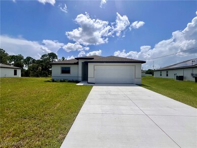 174 Blackstone Dr, Fort Myers, FL 33913 - photo 2