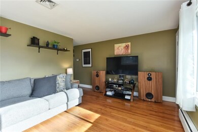 75 Flagg Ave, Warwick, RI 02886 - photo 4