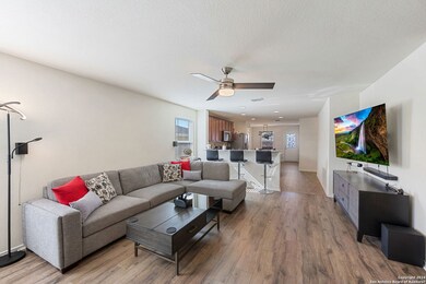 10211 Reyes Heights, San Antonio, TX 78254 - photo 4