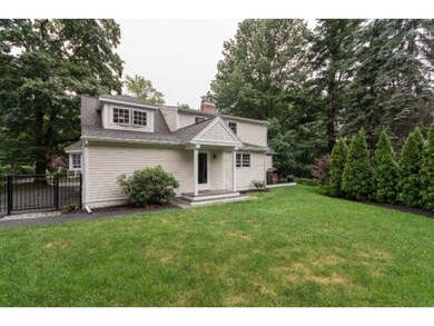 411 South St, Portsmouth, NH 03801 - photo 4