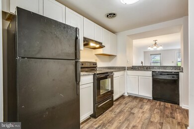 20515 Sterncroft Ct, Montgomery Village, MD 20886 - photo 5