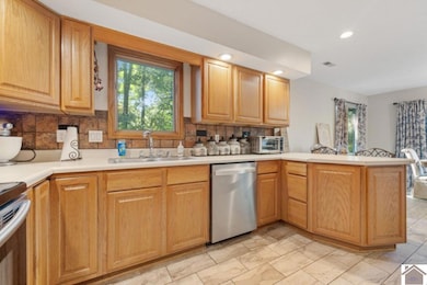 2440 Hwy 2153 unit Morganfield, Morganfield, KY 42437 - photo 6